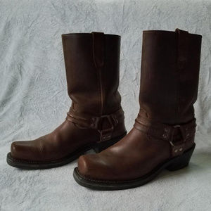 FRYE Unisex Harness 12R